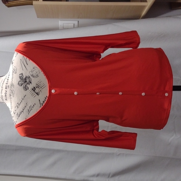 Blouse - Picture 2 of 2